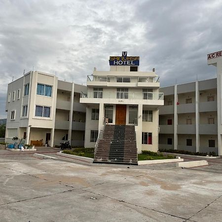 Srinivasa Hotel Tirupati Exterior foto